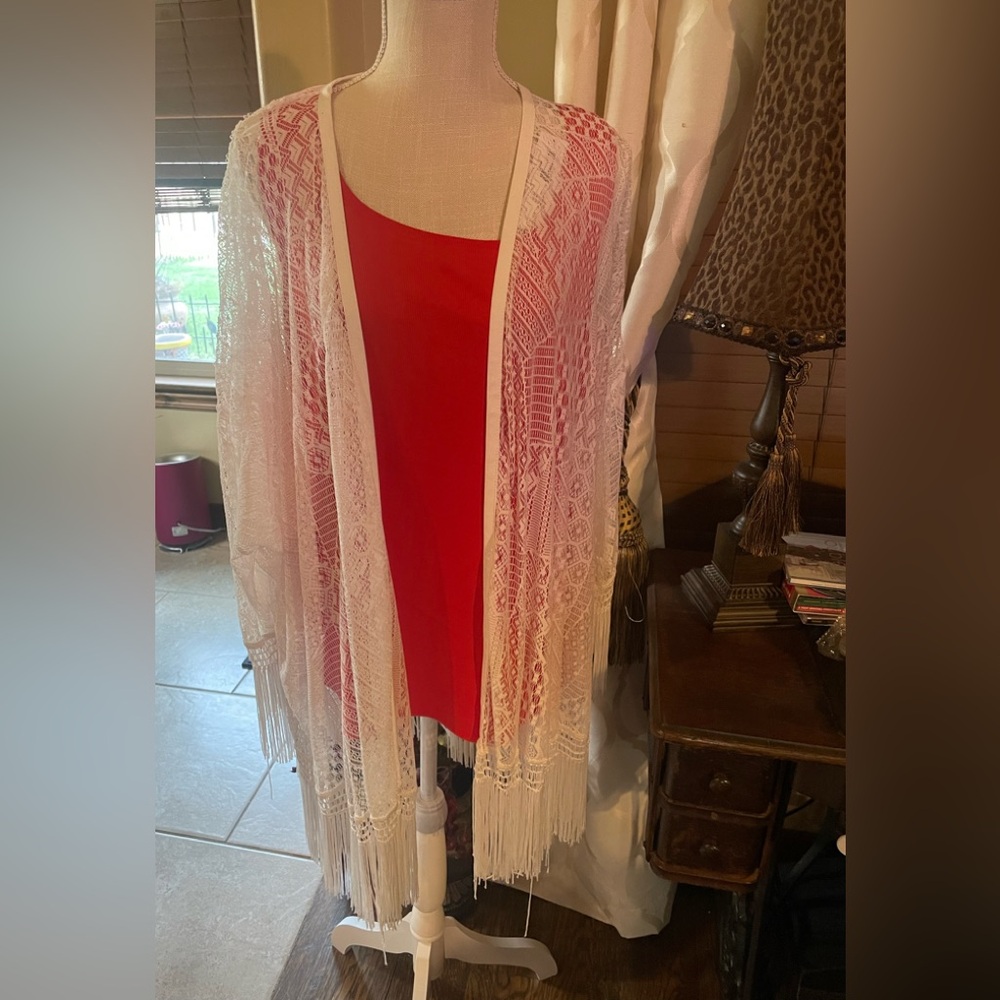 Reba white lace cardigan sz l/xl beautiful